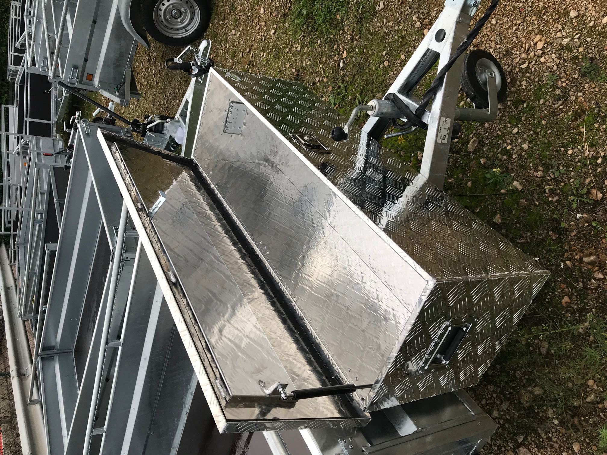 Coffre de flèche aluminium - Accessoire Remorque