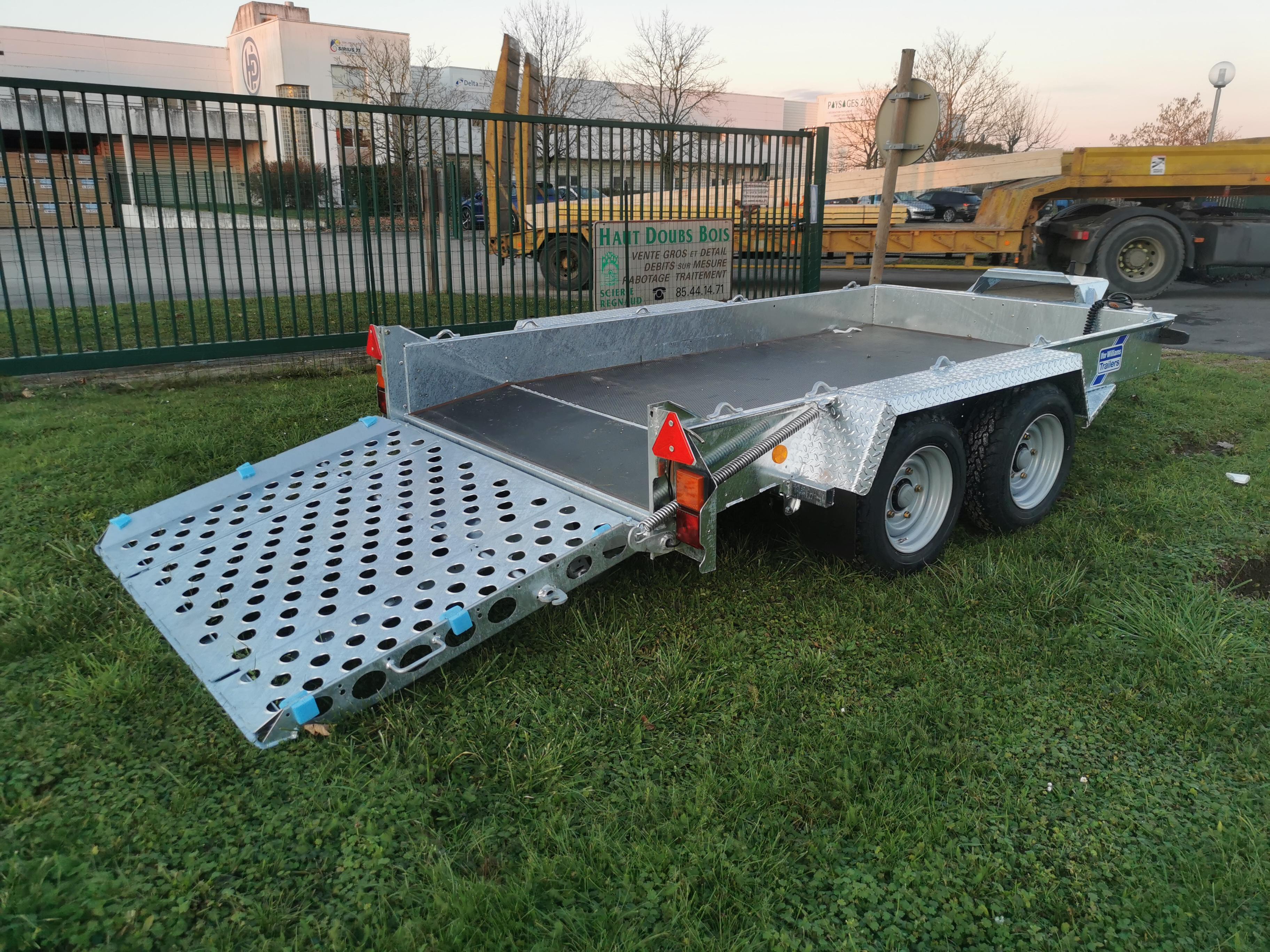 Porte engin IFOR WILLIAMS GH1054