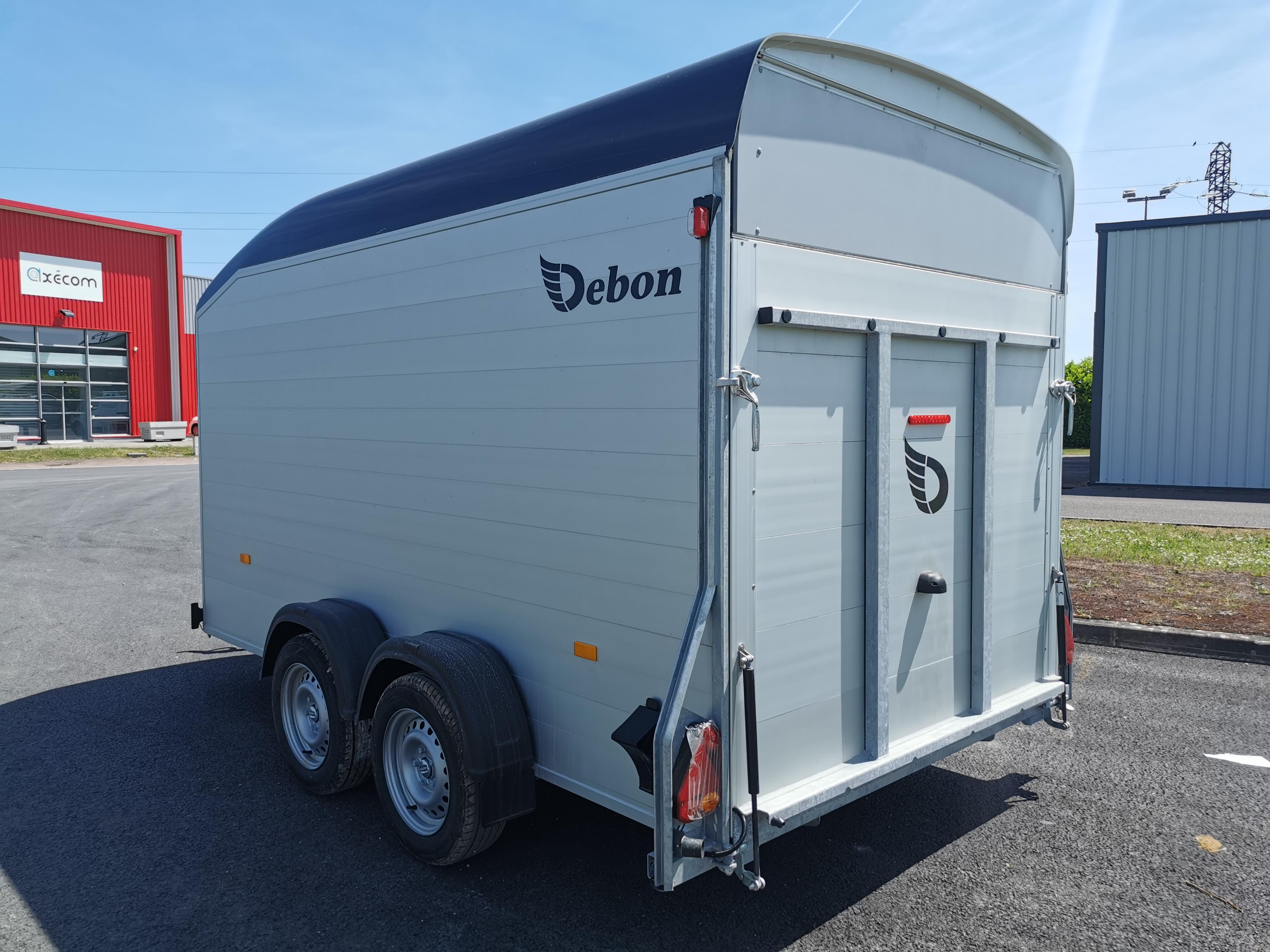 Fourgon DEBON Roadster 700