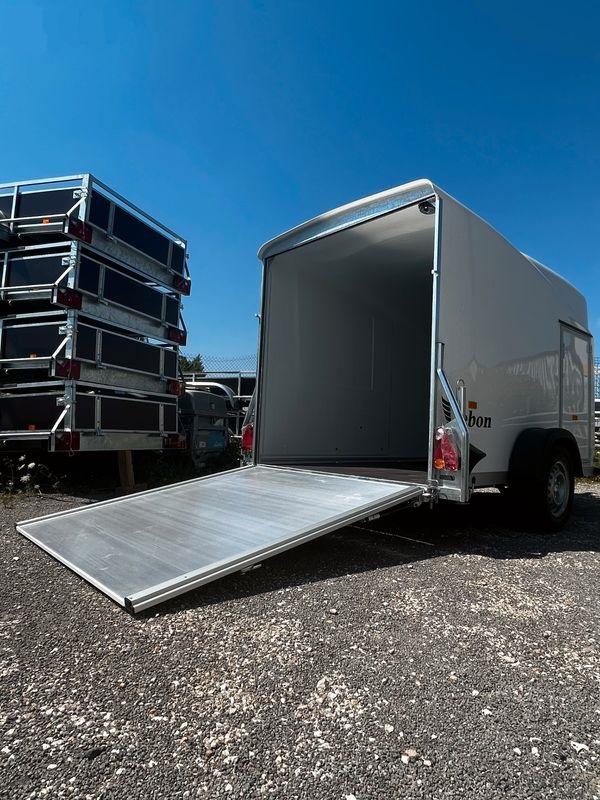 Fourgon DEBON cargo 1300 avec porte latérale